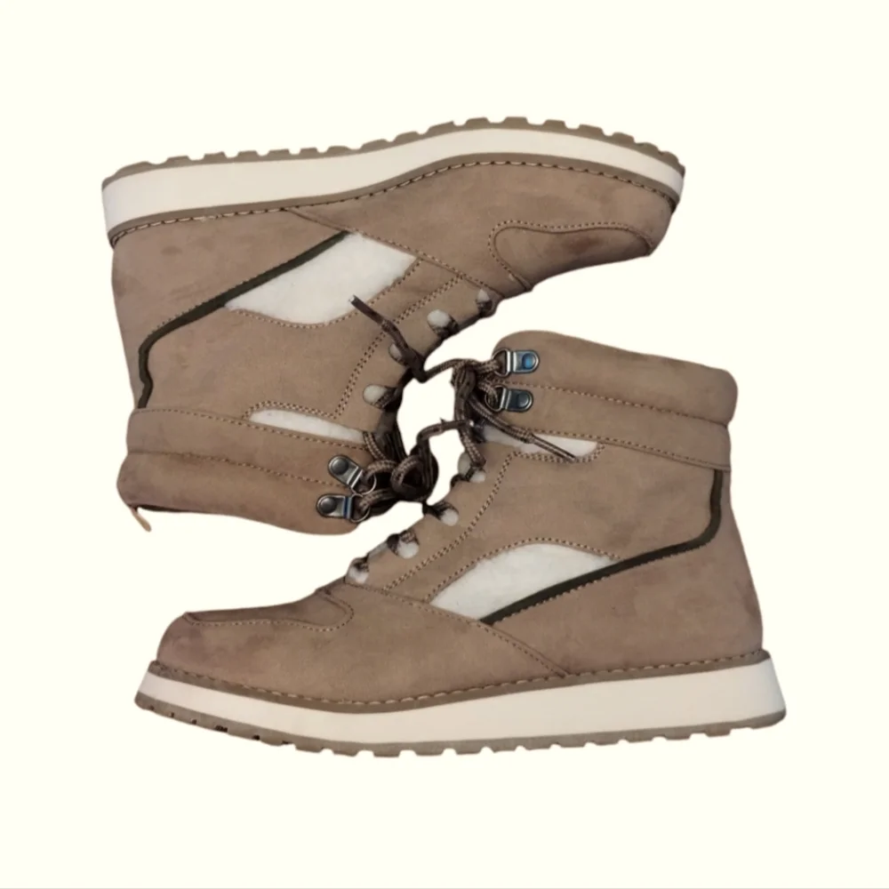 OLD NAVY Water-repellent Hiking Boots Faux Suede 9 Women's Footwear